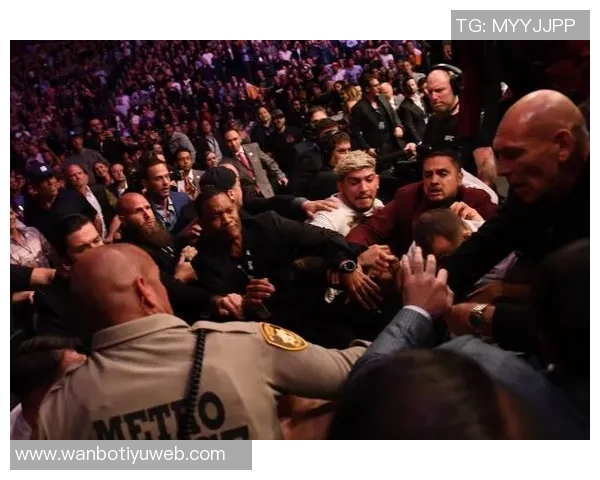 狄龙在休斯敦赛后激情约战期待12月的激烈对决